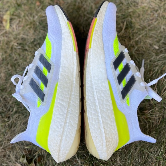 adidas Ultra Boost 21, Womens 8.5, White Solar Green - Picture 11 of 14
